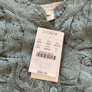 Beautiful new J Crew green blouse. Very lightweight and great for summer.